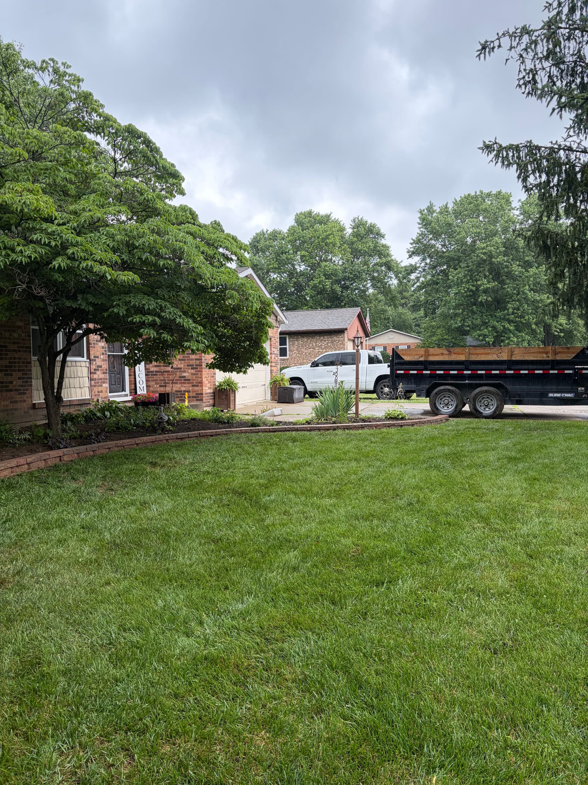 Gallery photos for Retaining Wall and Landscape Bed Install in Hamilton OH: Image #1